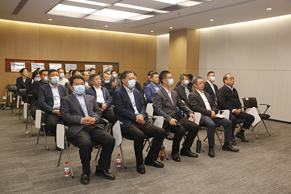 02-出席仪式的相关领导及优秀合作方代表.jpg 02-出席仪式的相关领导及优秀合作方代表.jpg